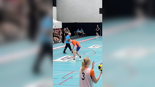 wat kan ie niet hè? #TalentteamNL #korfbal #U21EKC #korfball #belgium
