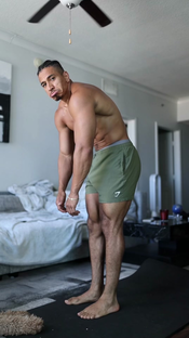 Need to improve your posture? Many of us do! Here’s three different p...