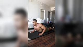 Need to improve your posture? Many of us do! Here’s three different p...