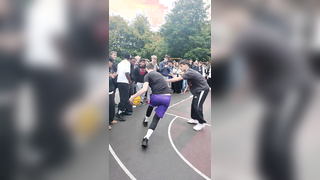 Archer Said He Never Watched MK 1v1… The Crowd Warned Him #streetbal...