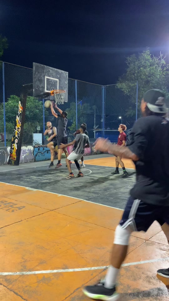 KLM #streetball #basquete #and1 @INSANE GAME @Wall__360 @Alexand...