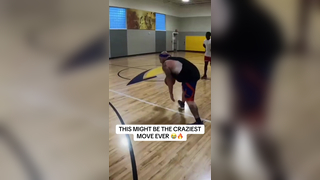 This is wild bro. (ctsball1n/IG) #bball #basketball #hoops #streetb...
