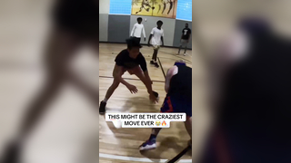 This is wild bro. (ctsball1n/IG) #bball #basketball #hoops #streetb...