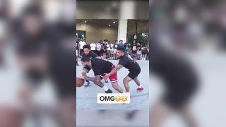 One Of The Best Streetnall Play Ever!! #trendy #fyp #foryou #basketba...