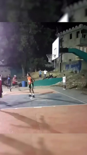 DAYUMMMM he on X games mode luisq_alberto/ig #basketball #dunk #str...