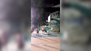 DAYUMMMM he on X games mode luisq_alberto/ig #basketball #dunk #str...