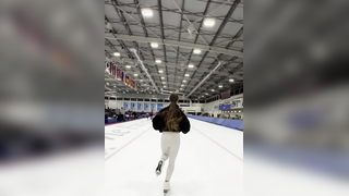 Who wants to race? #figureskater #runningonice #iceskating