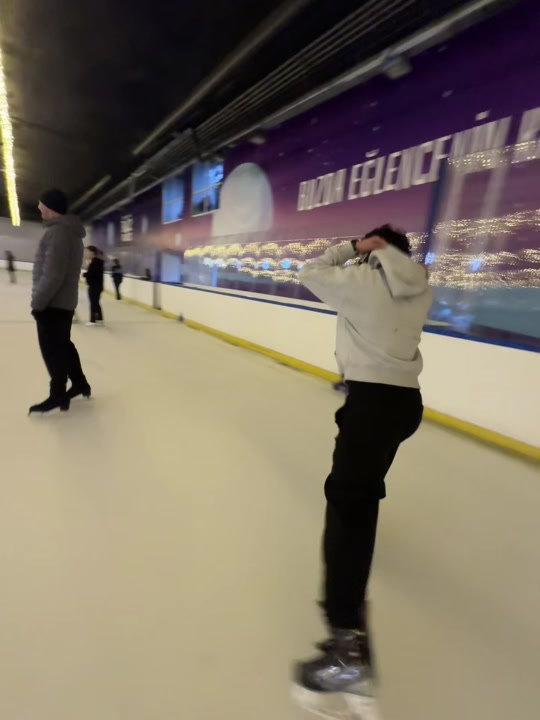 @ubay ‍#rek #fyp #iceskating #ubayskate #icerink