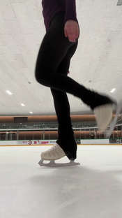 Falling love again and again #figureskating #figureskatingtiktok #ice...