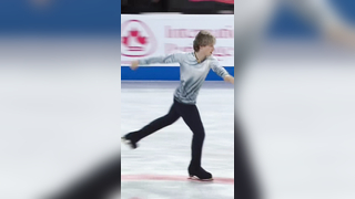 Quadgod in action, defying gravity once again! Taking the lead and ...