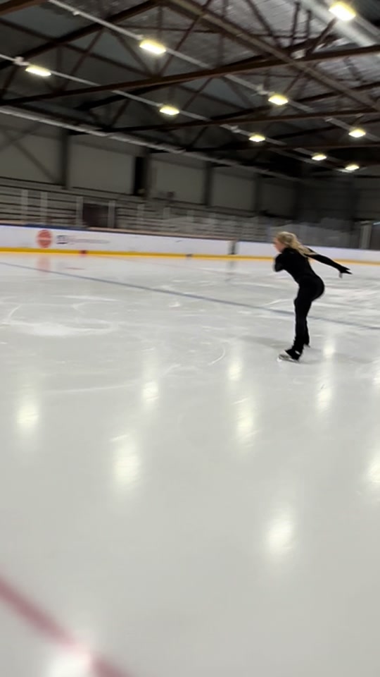 #figureskating #iceskating #figureskatingtiktok #iceskatingtiktok #fo...