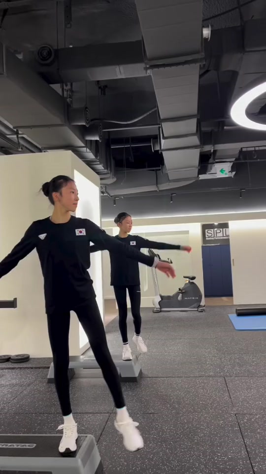 Building strength off the ice to shine on it. : (IG) da_specialist...