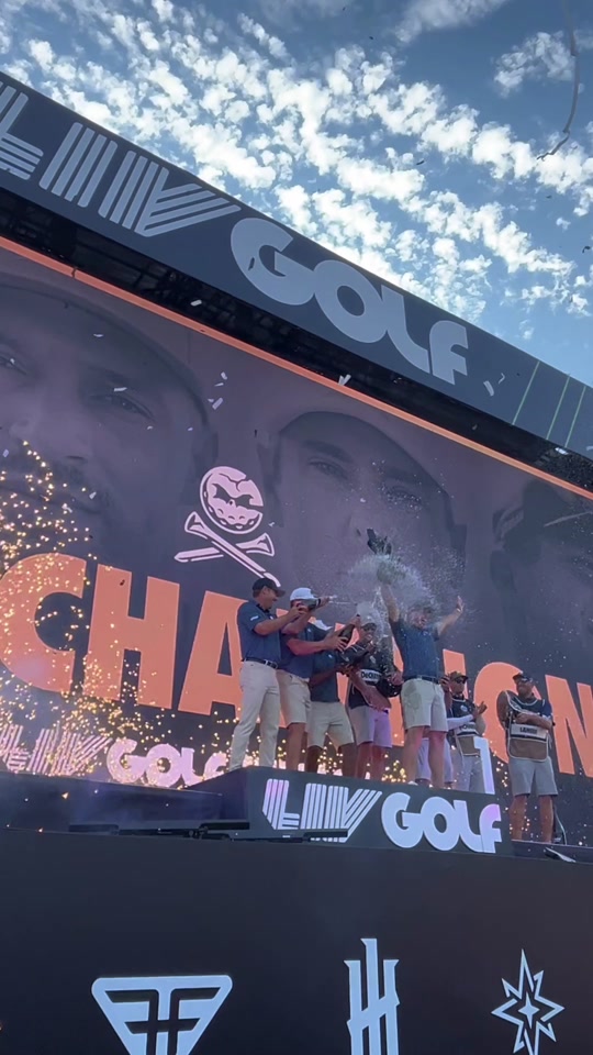 LIV Golf Chicago was INSANE #livgolf #livgolfinvitational #partyhole ...