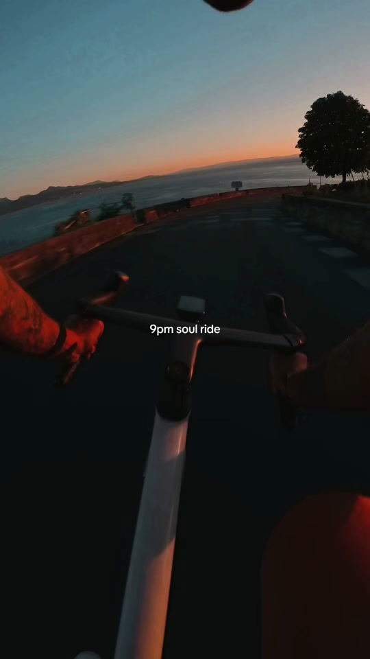 9pm soul ride #cyclinglife #cycling #cyclist #roadbike