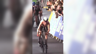 One of the greatest to ever do it! #sports #sport #epic #race #emot...
