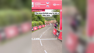 The most random finish to a pro cycling race #britishcycling #pro...