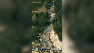 ?? Attaque de Pogacar à 76km de l'arrivée sur les Championnats d'Eu...