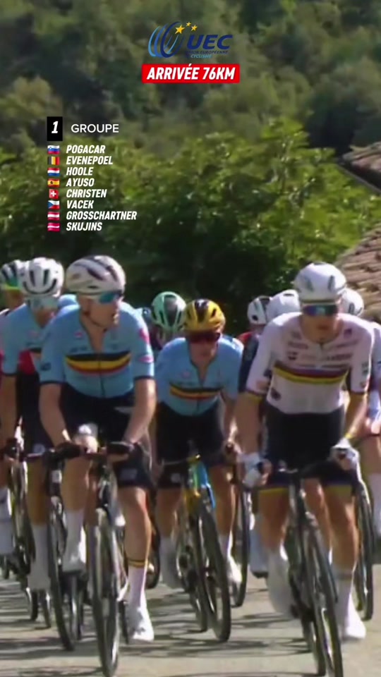 ?? Attaque de Pogacar à 76km de l'arrivée sur les Championnats d'Eu...