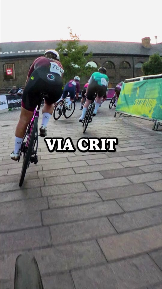 women’s elite @ VIA criterium london #cycling #londoncycling #...
