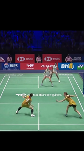 How Powerful is Pearly Tan’s Smash #badminton #badmintonplayers #bw...