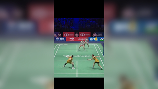 How Powerful is Pearly Tan’s Smash #badminton #badmintonplayers #bw...