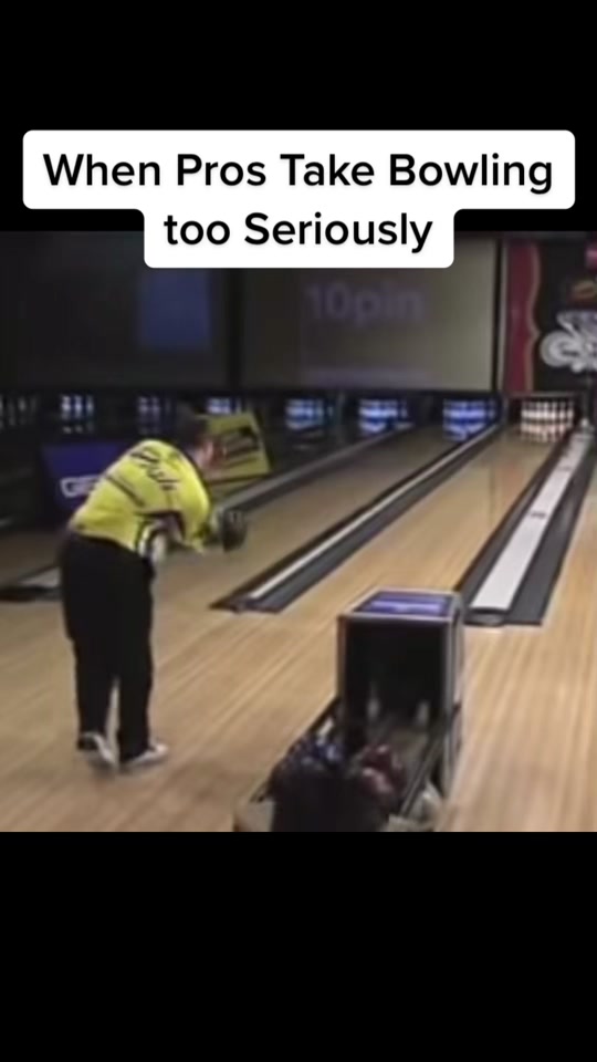 WHO DO YOU THINK YOU ARE #fyp #foryoupage #viral #bowling #bowlingtok...