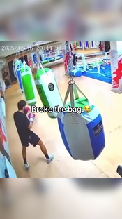 Breaking the GGG bag is crazy work (via arm_011/IG) #boxer #boxingt...
