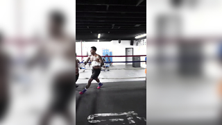 NLE Choppa Boxes a Pro *GONE WRONG* #nlechoppa #boxing #fighting #fun...