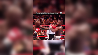 When Floyd Mayweather told his opponent to stop crying #fyp #floyd...