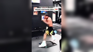 GERVONTA DAVIS BOXING FOOTWORK DRILL #boxing #boxer #boxingtok #bo...