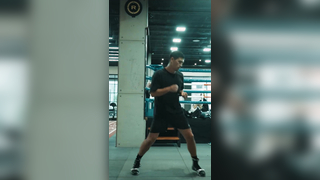 Bivol teaches his Soviet technique @Ben Amanna #boxing #fyp #vir...