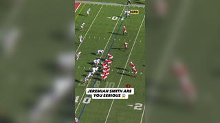 He snags an unreal TD catch for @Ohio State Football #ohiostatefootb...