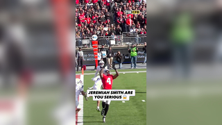 He snags an unreal TD catch for @Ohio State Football #ohiostatefootb...