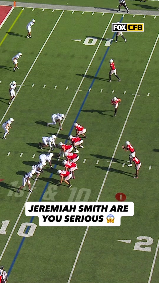 He snags an unreal TD catch for @Ohio State Football #ohiostatefootb...