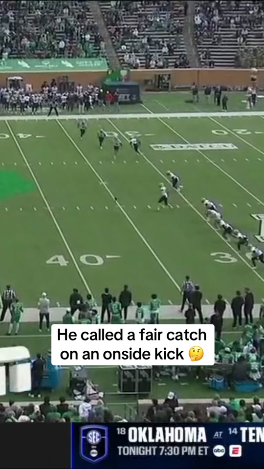 Unusual fair catch #cfb #collegefootball #football #northtexas #navy
