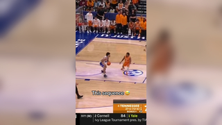 Was not expecting this to end with an alley-oop #collegebasketball...