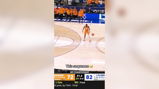 Was not expecting this to end with an alley-oop #collegebasketball...