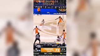 Was not expecting this to end with an alley-oop #collegebasketball...