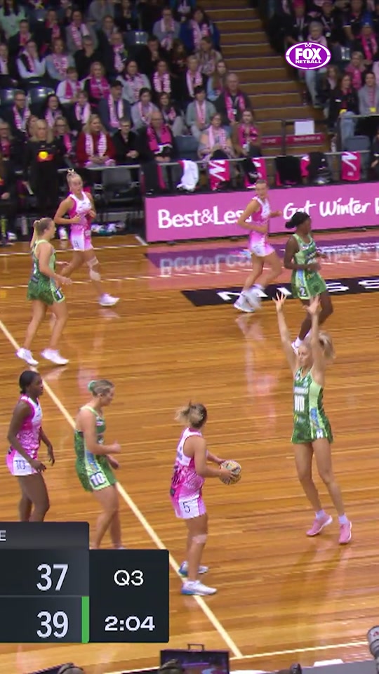 A seamless three point play from Eleanor Cardwell ‍ #netball #trick...