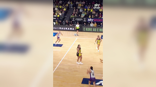 “Parris Mason soaring, Pulse scoring” #netball #skysportnz #anzpre...