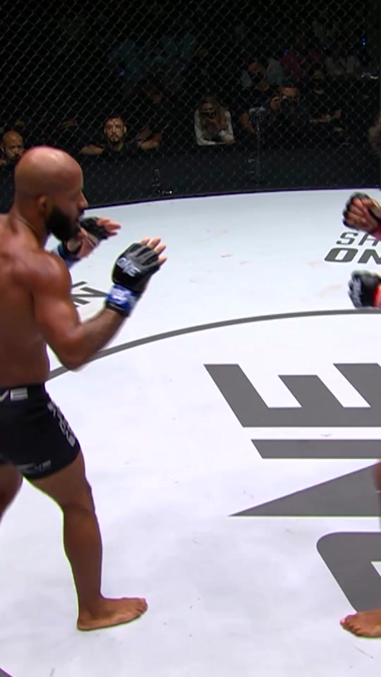 Demetrious Johnson Pulls Off The Greatest Knockout in MMA HISTORY! ...