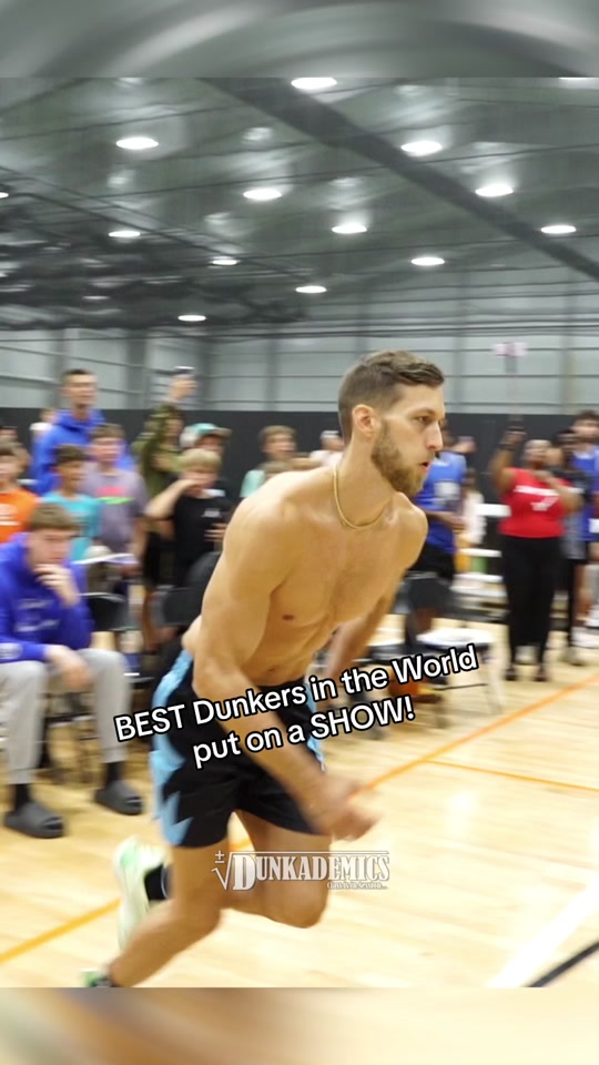 Pro Dunkers going insane at @The Dunk Camp #dunkademics