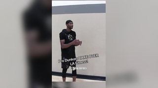 Dunkers take over LA Fitness! @Tor’i Bionic Brooks @Chris Staples @el...