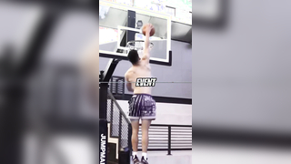 Professional DUNKERS In The Dunk Contest