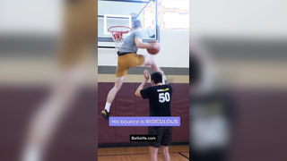 Yes, they can jump #basketball #insanedunks