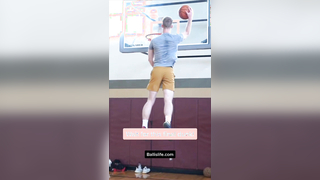 Yes, they can jump #basketball #insanedunks