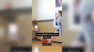 Yes, they can jump #basketball #insanedunks