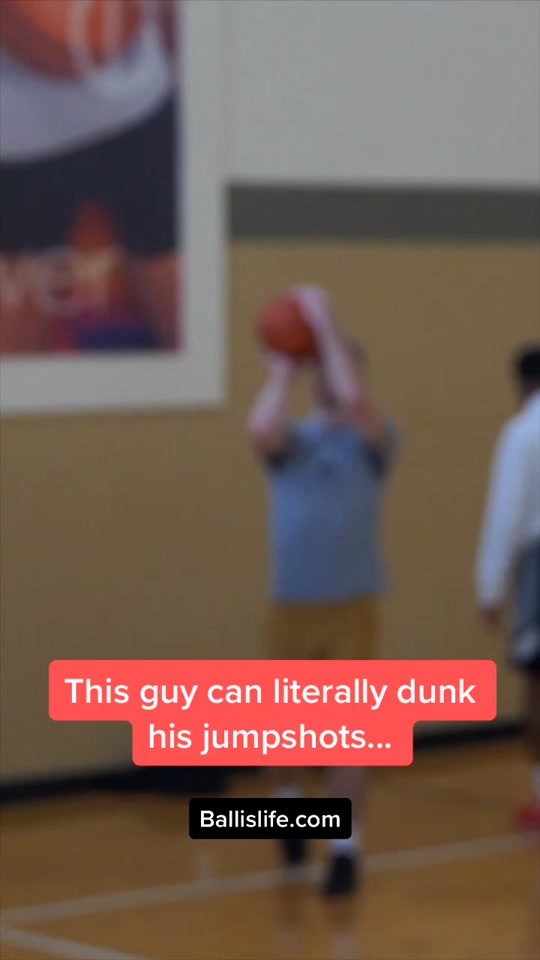 Yes, they can jump #basketball #insanedunks