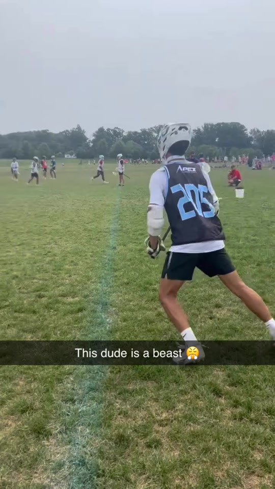 Who else loves watching a D-middie dominate a 1-on-1? (Remi Zeitlin...