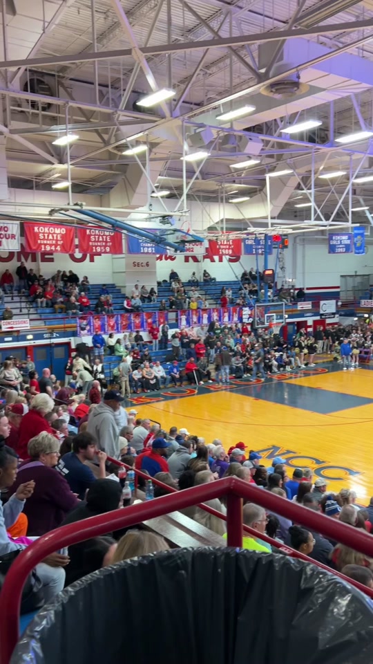 Indiana HS hoops are DIFFERENT! @flo #strictlybball